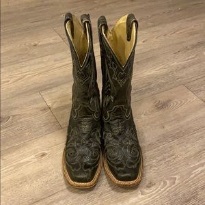 Black Square Toed Corral Boots